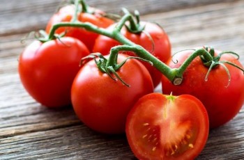 Ученые назвали продукты, максимально полезные для кожи