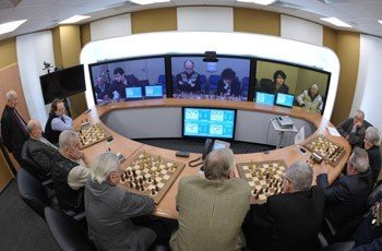 По болезни Альцгеймера ударили шахматами