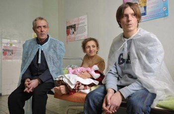 Крохотная украинка стала самой маленькой мамой в мире