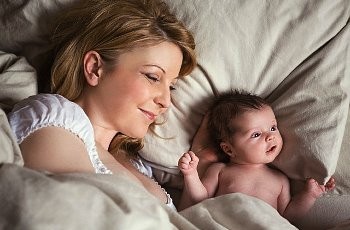 Ученые советуют женщинам родить первого ребенка до 30 лет