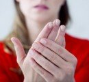 Чтобы не мерзли руки: советы западных медиков