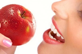 Как сохранить здоровую и красивую зубную эмаль